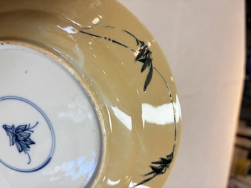 A pair of Chinese famille verte caf&eacute;-au-lait-ground plates with floral design, lotus mark, Kangxi