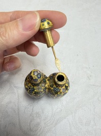 A collection of 12 Chinese cloisonn&eacute; snuff bottles with floral design, 19/20th C.