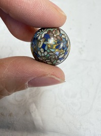 A collection of 12 Chinese cloisonn&eacute; snuff bottles with floral design, 19/20th C.