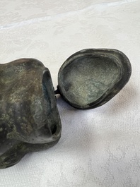A rare Chinese archaistic bronze bear-form wine vessel, Gong 觥, Han or later