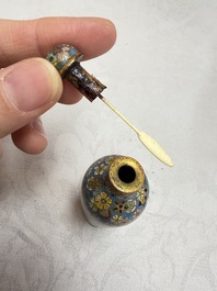 A collection of 12 Chinese cloisonn&eacute; snuff bottles with floral design, 19/20th C.