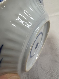 17 Chinese blue and white cups and 22 saucers, Kangxi/Yongzheng