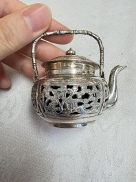 A collection of 11 Chinese silver wares, various marks, 19/20th C.