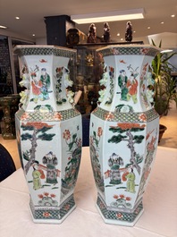 A pair of large Chinese famille verte hexagonal 'Si Ai Tu 四愛圖' vases, 19th C.