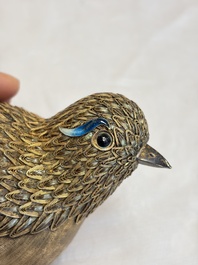 A pair of Chinese enamelled gilt-silver quail-form boxes and covers, 19/20th C.