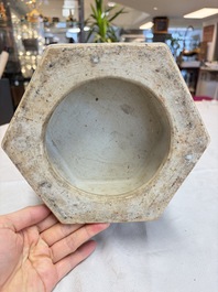 A pair of large Chinese famille verte hexagonal 'Si Ai Tu 四愛圖' vases, 19th C.