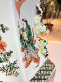 A pair of large Chinese famille verte hexagonal 'Si Ai Tu 四愛圖' vases, 19th C.