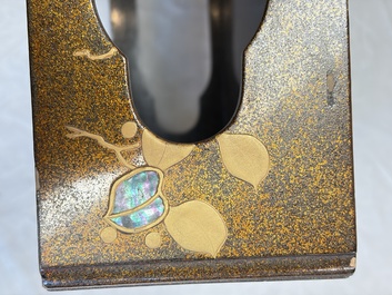 A Japanese mother-of-pearl-inlaid lacquer five-tier stacking box with two covers and a tray, 19/20th C.