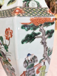 A pair of large Chinese famille verte hexagonal 'Si Ai Tu 四愛圖' vases, 19th C.