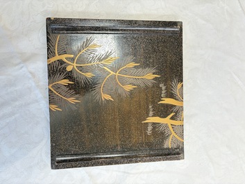 A Japanese mother-of-pearl-inlaid lacquer five-tier stacking box with two covers and a tray, 19/20th C.