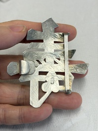 A Chinese enamelled silver 'Dragon' napkin ring, a pair of silver buckles and a pair of cloisonn&eacute; buckles, 19/20th C.