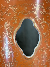 A Chinese famille rose spittoon, a famille verte covered double-gourd vase and a gilt-decorated coral-red-ground hat stand, Daoguang mark, 19th C.