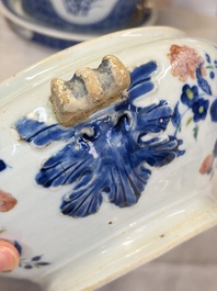 A Chinese blue and white jardini&egrave;re with stand, a 'Chilong' jar and a famille rose covered tureen, Guanyao 官窑 mark, 19th C.