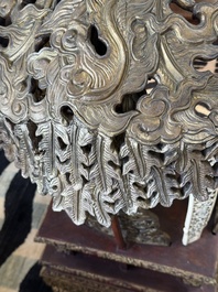 An exceptional Vietnamese gilt-lacquered wood and ivory 'Dragon and Phoenix' throne-shaped altar, 18/19th C.