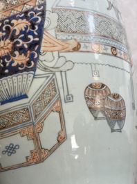 A pair of Chinese qianjiang cai 'Antiquities' vases, signed workshop of Qingyun 慶雲, 19/20th C.
