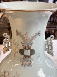 A pair of Chinese qianjiang cai 'Antiquities' vases, signed workshop of Qingyun 慶雲, 19/20th C.