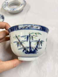 Three Chinese enamelled blue and white covered bowls on stands and a famille rose vase, Kangxi and Tongzhi mark, 19/20th C.