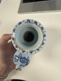 A blue and white Dutch Delft chinoiserie kendi, late 17th C.