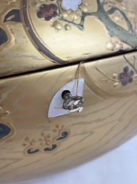 A Japanese Shibayama lacquer taiko drum-shaped casket on its original stand, Taisho, 19/20th C.