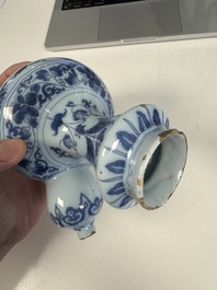A blue and white Dutch Delft chinoiserie kendi, late 17th C.