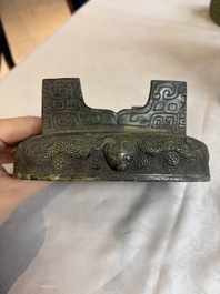 An inscribed Chinese archaic bronze food vessel and cover with double-dragon design, 'Yu Fang Ding 圉方鼎', Western Zhou