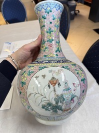 A pair of Chinese famille rose pink-ground 'Ping An Bai Sui 平安百歲' bottle vases, 19th C.
