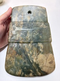 Nine Chinese hardstone carvings and bowls, including jade, 19/20th C.