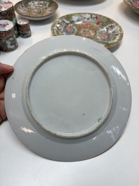 An extensive group of 23 Chinese Canton famille rose wares, 19th C.