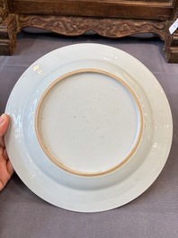17 Chinese blue, white and famille rose plates and an Imari-style tea caddy, Kangxi/Qianlong