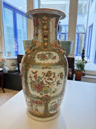 An extensive group of 23 Chinese Canton famille rose wares, 19th C.