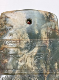 Nine Chinese hardstone carvings and bowls, including jade, 19/20th C.