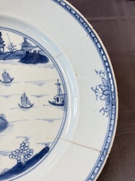 17 Chinese blue, white and famille rose plates and an Imari-style tea caddy, Kangxi/Qianlong
