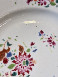 17 Chinese blue, white and famille rose plates and an Imari-style tea caddy, Kangxi/Qianlong