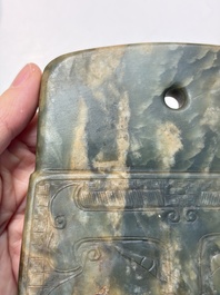 Nine Chinese hardstone carvings and bowls, including jade, 19/20th C.