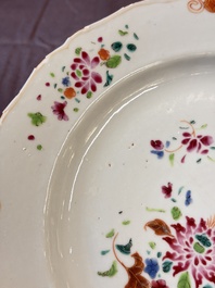 17 Chinese blue, white and famille rose plates and an Imari-style tea caddy, Kangxi/Qianlong