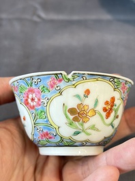 A group of 14 Chinese and Samson, Paris porcelain wares, 18/19th C.