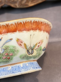 A group of 14 Chinese and Samson, Paris porcelain wares, 18/19th C.