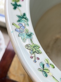 A pair of Chinese famille rose Dayazhai-style 'Dragon' jardini&egrave;res, 20th C.