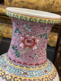 Eight Chinese famille rose vases, Qianlong and Jing De Zhen 景德鎮 marks, 20th C.