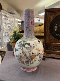 Eight Chinese famille rose vases, Qianlong and Jing De Zhen 景德鎮 marks, 20th C.