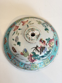 A pair of Chinese famille rose 'Roosters' vases and covers, 19th C.