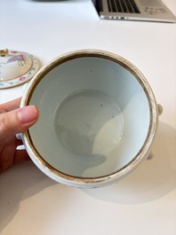 Two Chinese famille rose covered bowls and three grisaille saucers, Tongzhi and Qinghua Ciye Gongsi 慶華瓷業公司 marks, one signed Zi Wen 子文, 19/20th C.
