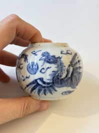 Four Chinese blue and white wares, and two iron-red-decorated wares, 19/20th C.