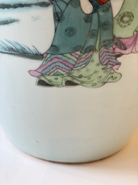 A Chinese famille rose vase, a covered jar and a jardiniere with stand, 19/20th C.