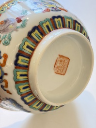 Ten Chinese famille rose and verte wares, Qianlong and Jing De Zhen 景德鎮 marks, 20th C.