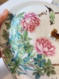 Two Chinese famille rose covered bowls and three grisaille saucers, Tongzhi and Qinghua Ciye Gongsi 慶華瓷業公司 marks, one signed Zi Wen 子文, 19/20th C.