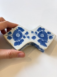 A varied collection of seven Chinese blue and white wares, Chenghua marks, 19th C.