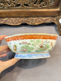 A group of 14 Chinese and Samson, Paris porcelain wares, 18/19th C.