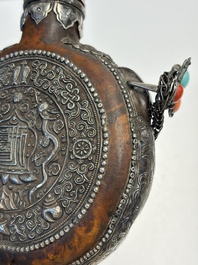 A Tibetan red-coral and malachite-inlaid and silver-mounted 'Ba Ji Xiang' wine bottle, 19th C.