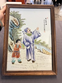 Two Chinese famille rose 'Li Bai 李白' and 'Zhou Dunyi 周敦頤' plaques, one after Wang Dafan 王大凡 and dated 1927, 20th C.